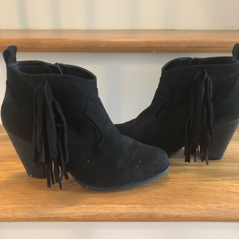 🔴SOLD🔴 Black Fridge Ankle Boots